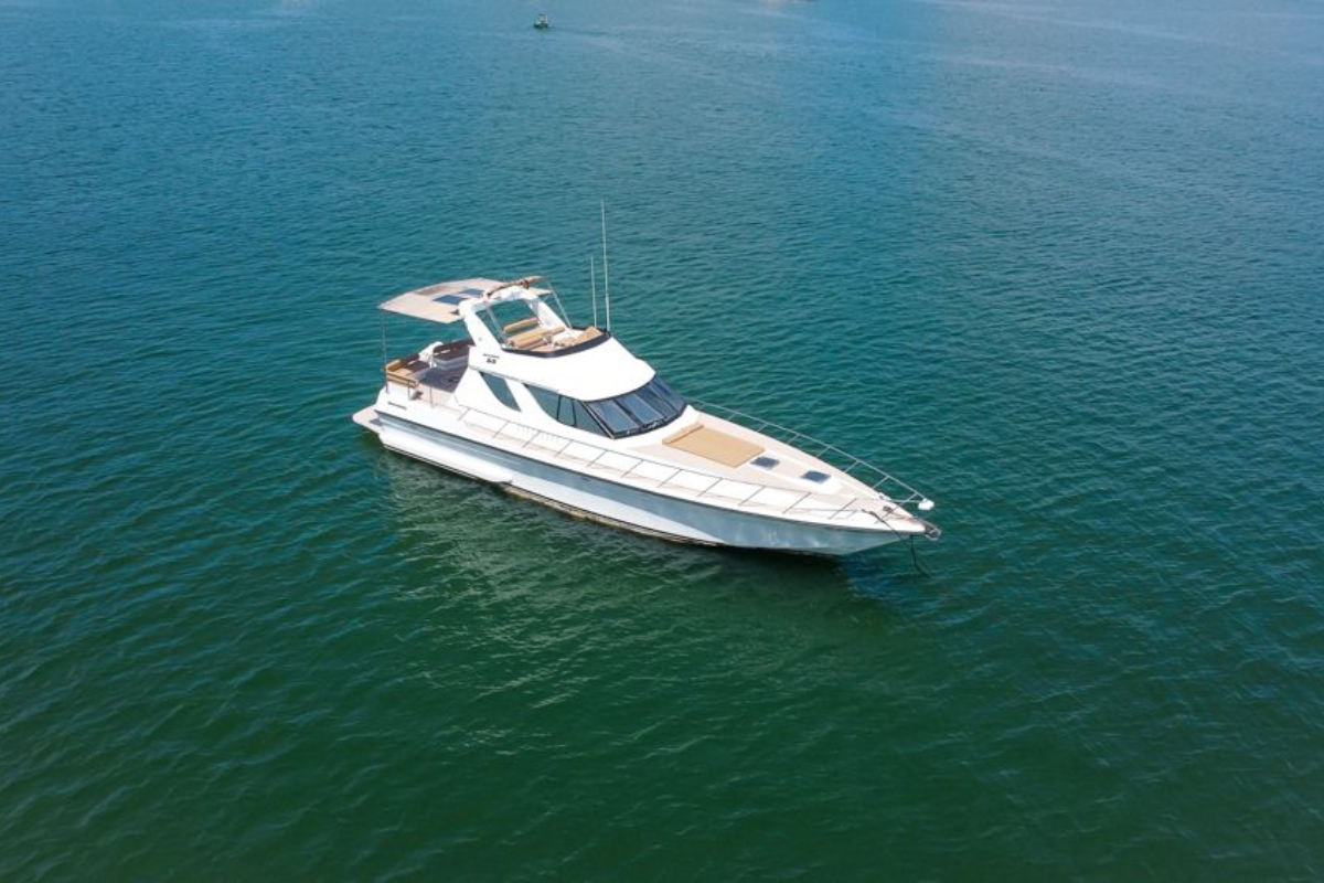 YATCH PAADISE ALUGUEL DE LANCHA E JETSKI EM PORTO BELO E BALNEÁRIO CAMBORIÚ (2)
