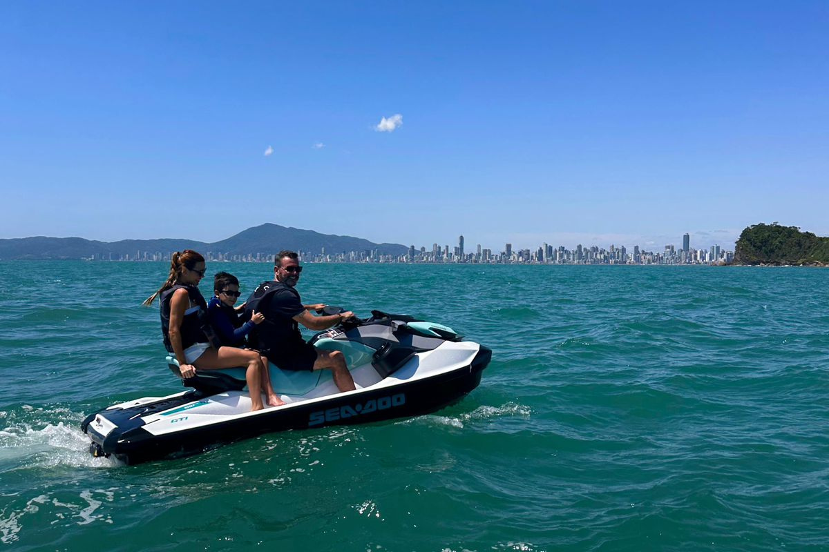 YATCH PAADISE ALUGUEL DE LANCHA E JETSKI EM PORTO BELO E BALNEÁRIO CAMBORIÚ (20)